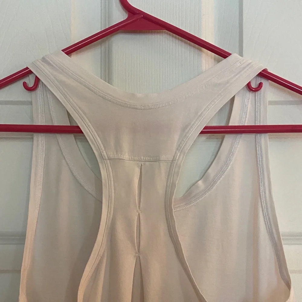 Lululemon Women's White Tank Top - Picture 4 of 8